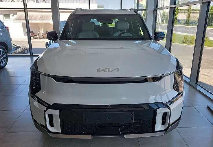 Zunanja slika - KIA EV9 - 99.8 kWh GT-Line Launch 141.5 kW  192KM - 2