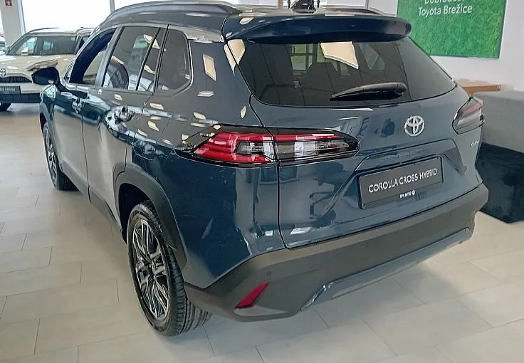 Zunanja slika - Toyota Corolla Cross - 1.8 Style hibrid  HEV  FWD - 3