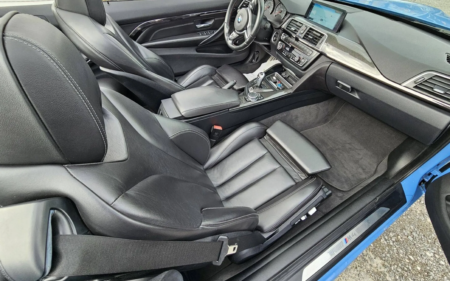 Notranja slika - BMW M4 - |COMPETITION|ALU20|HARMAN|KAMERA|TOP|CARBON| - 9
