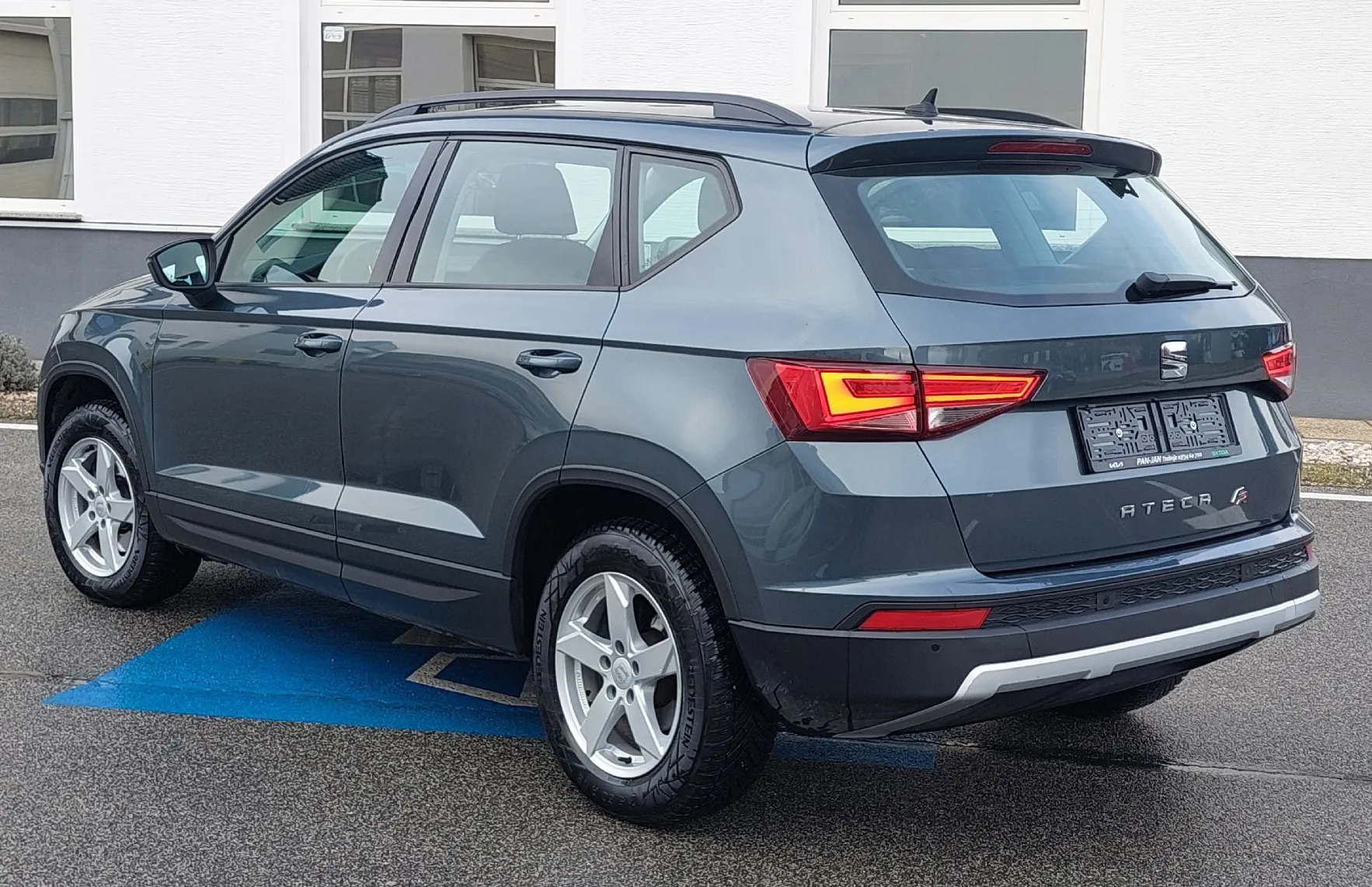 Zunanja slika - Seat Ateca - 2.0 TDI 110 KW FR - 4