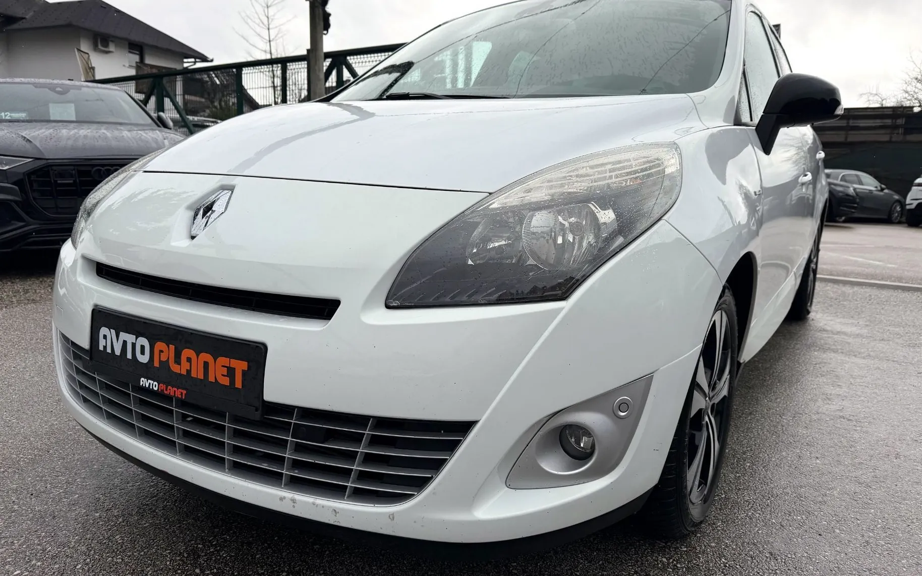Zunanja slika - Renault Scénic - Grand Scenic Bose Edition dCi 110 SLO.VOZILO 2.LASTNICA NAVI - 8
