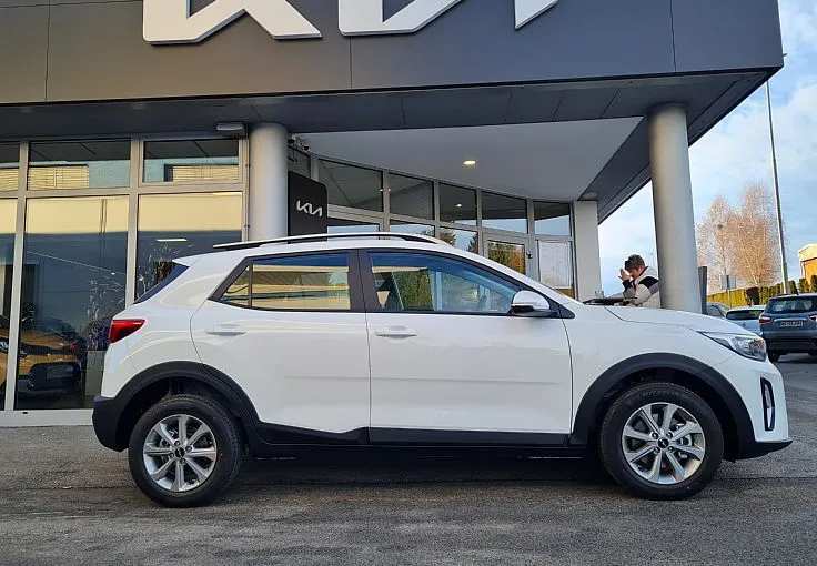 Zunanja slika - KIA Stonic - 1.2 LX Urban+ M T - 4