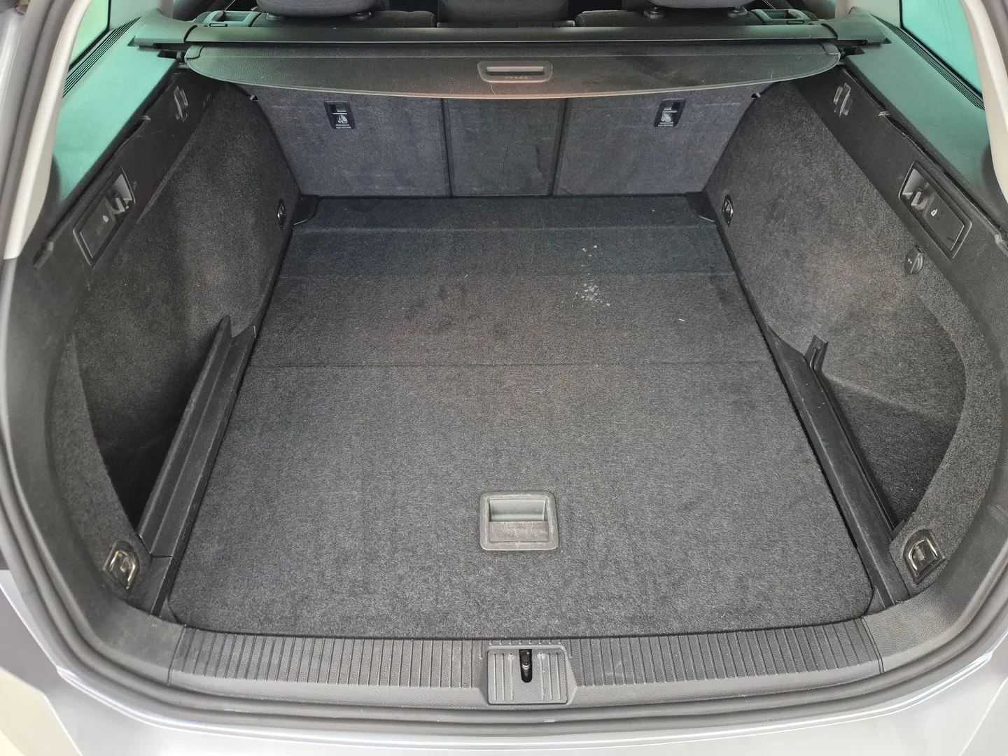 Zunanja slika - VW Passat - Variant Business 2.0 TDI DSG - 9