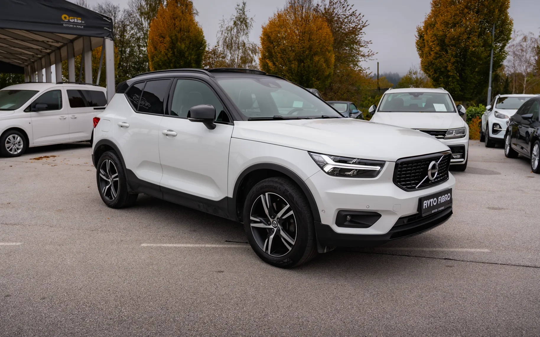 Zunanja slika - Volvo XC40 - T4 AWD R-Design Avt. - 3