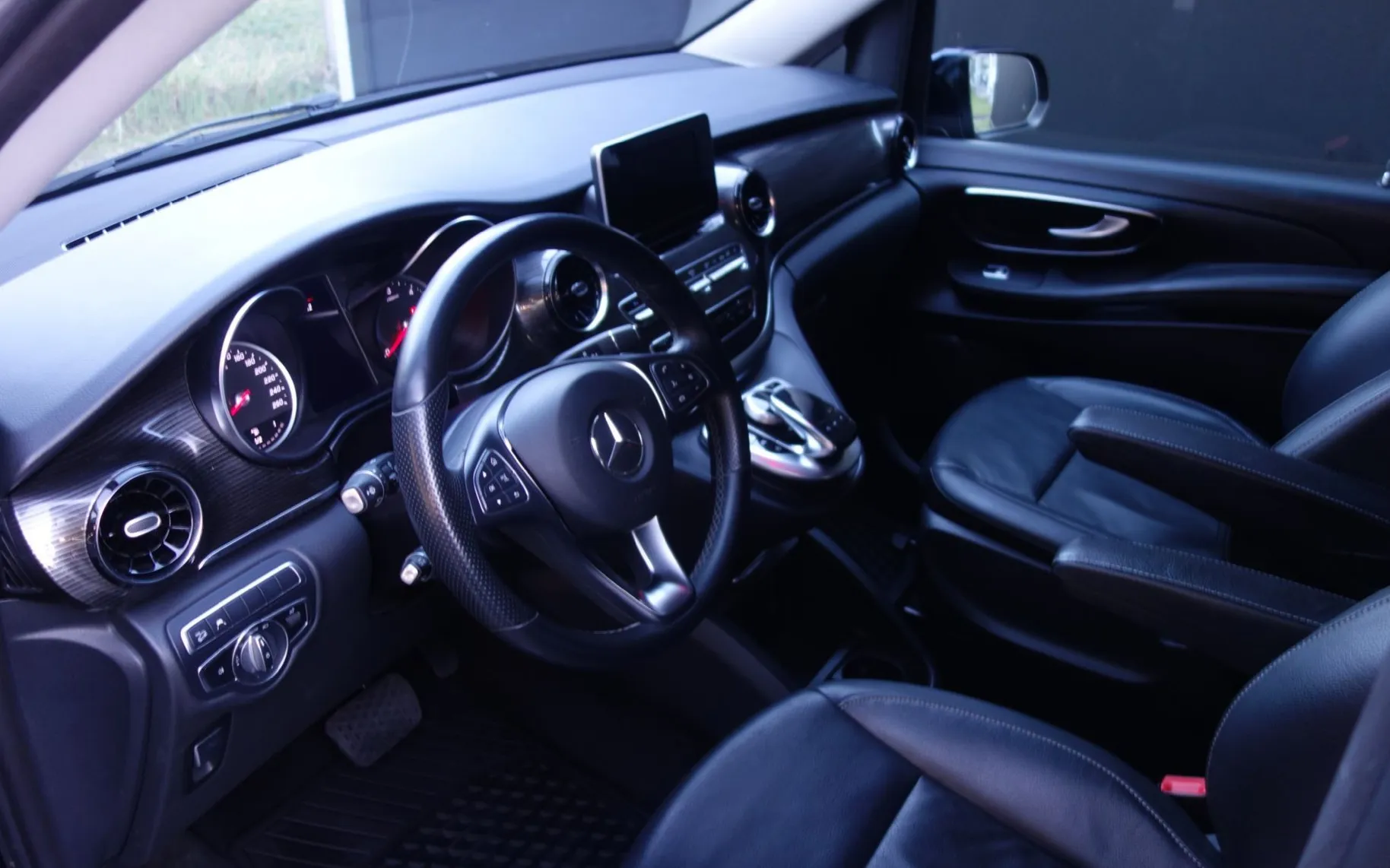Zunanja slika - Mercedes-Benz V-Razred - V 250 d 4MATIC kratki - 5