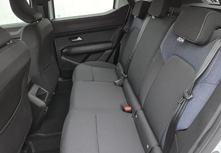 Zunanja slika - Dacia Duster - Expression hybrid-G 150 4x4 + Paket Zima - 9
