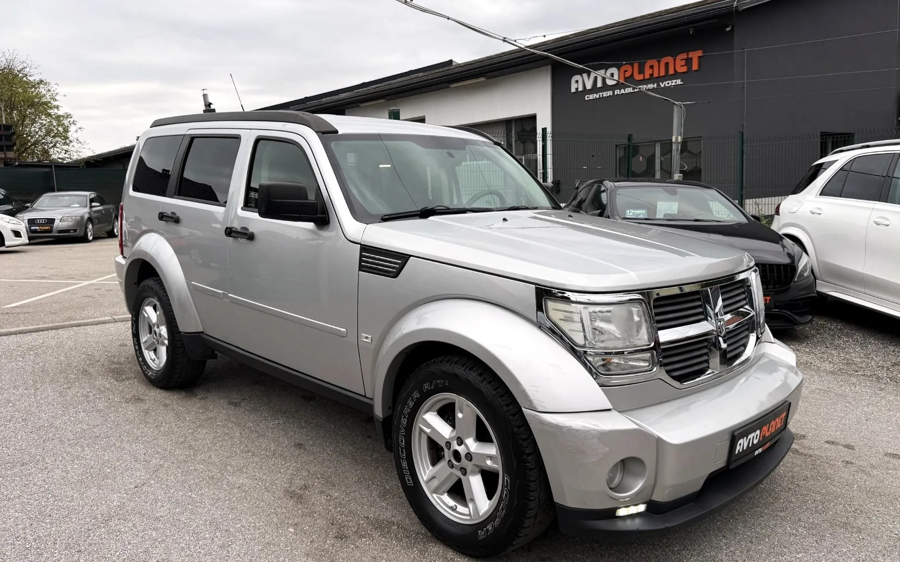 Zunanja slika - Dodge Nitro - 2.8 16V CRD 4WD AUT. SLO.VOZILO MULTIMEDIJA KAMERA - 4