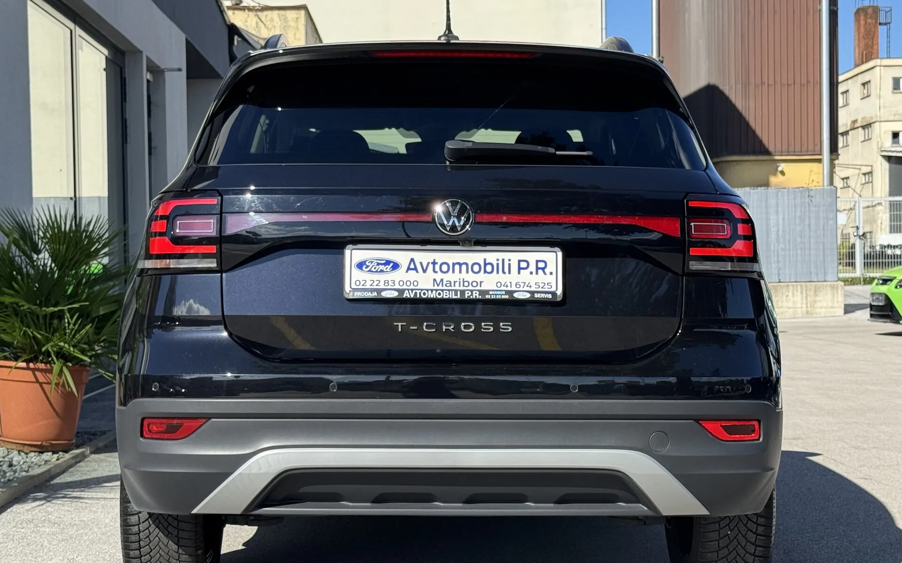Zunanja slika - Volkswagen T-Cross - 1.0 TSI BMT LIFE SAMO 34.542 km - 16