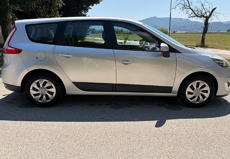 Zunanja slika - Renault Scénic - Grand Scenic 1.5 dCi Dynamique - 4