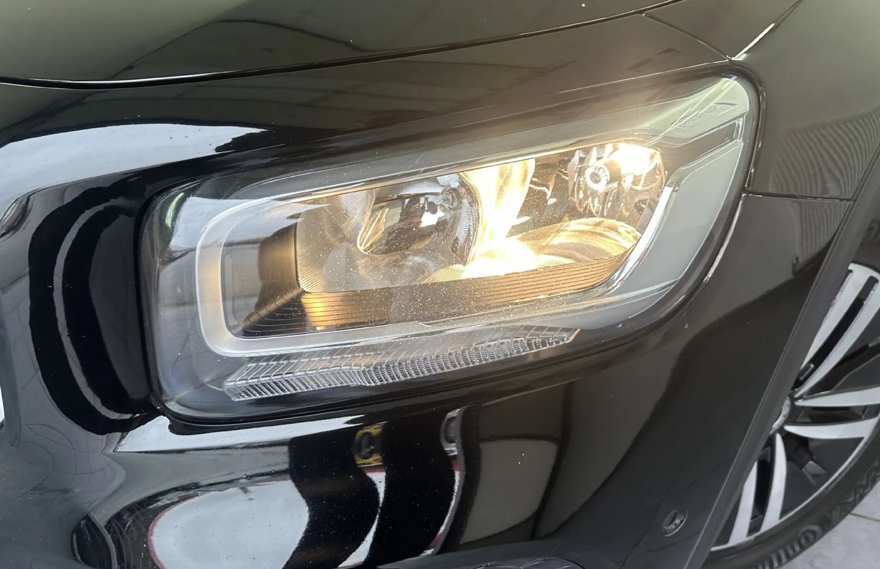 Zunanja slika - Mercedes-Benz GLB-Razred - GLB 200 d 4MATIC Avt.NEMŠKI.KAMERA.PANORAMA.NAVI - 3