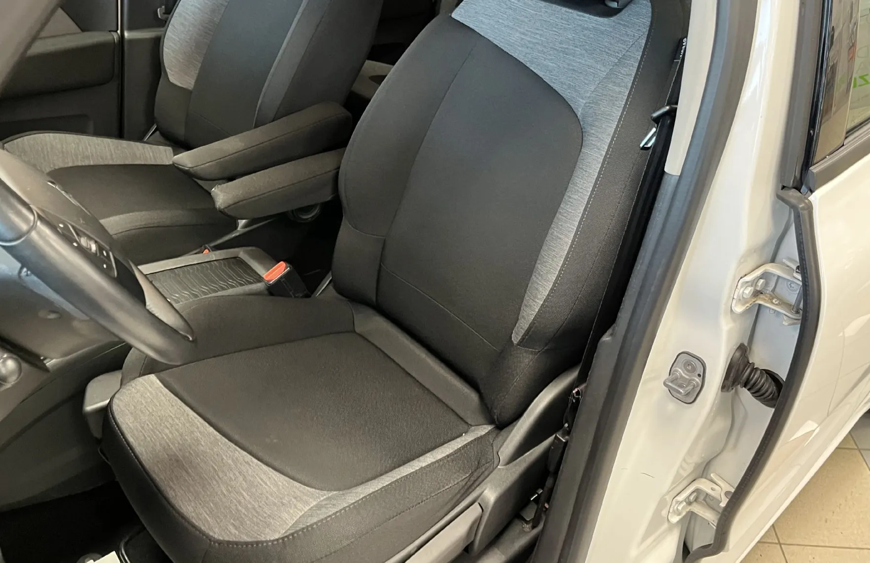 Zunanja slika - Citroën C4 - Picasso Live PureTech 130 S S BVM6 - SLOVENSKO POREKLO - - 16
