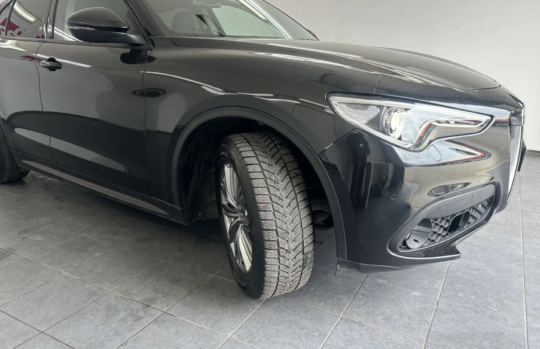 Zunanja slika - Alfa Romeo Stelvio - 2.2 TURBO DIESEL 190CV AT8 Q4.ACC.KAMERA.LED.NAVI - 2