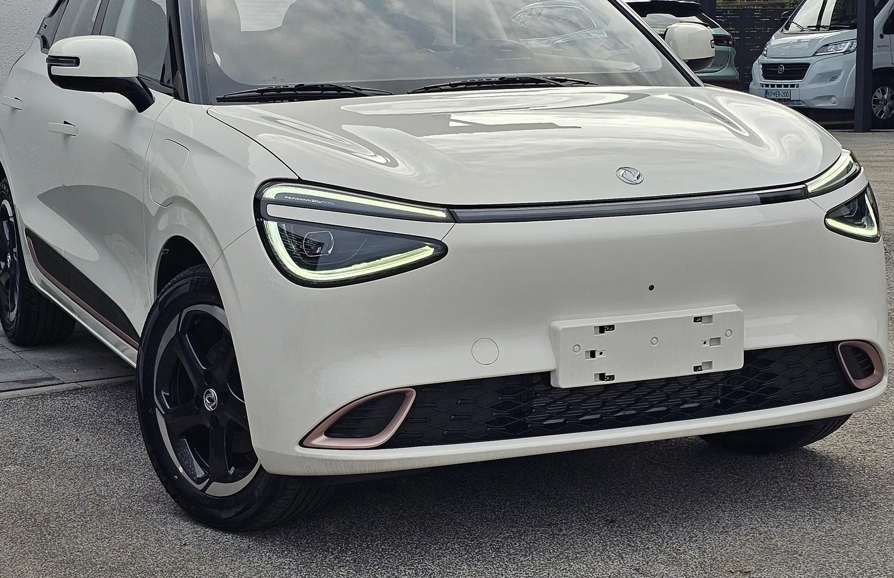 Zunanja slika - Dongfeng Box - E3 42.3 kWh 70 kW- 360KAM-LED- - 8