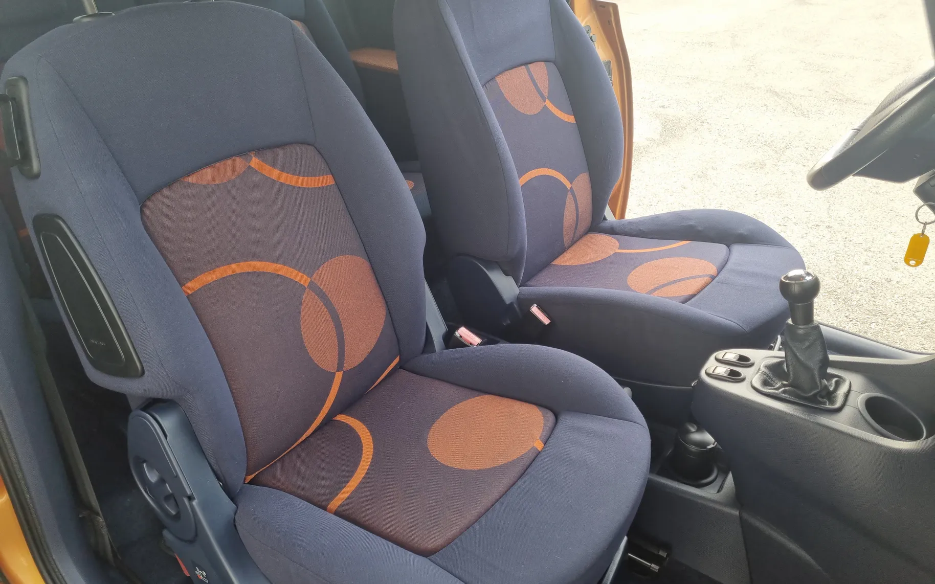 Zunanja slika - Peugeot 1007 - Style 1.4 98964 KM. AVT.KLIMA.2XEL. DRSNA VRATA - 8