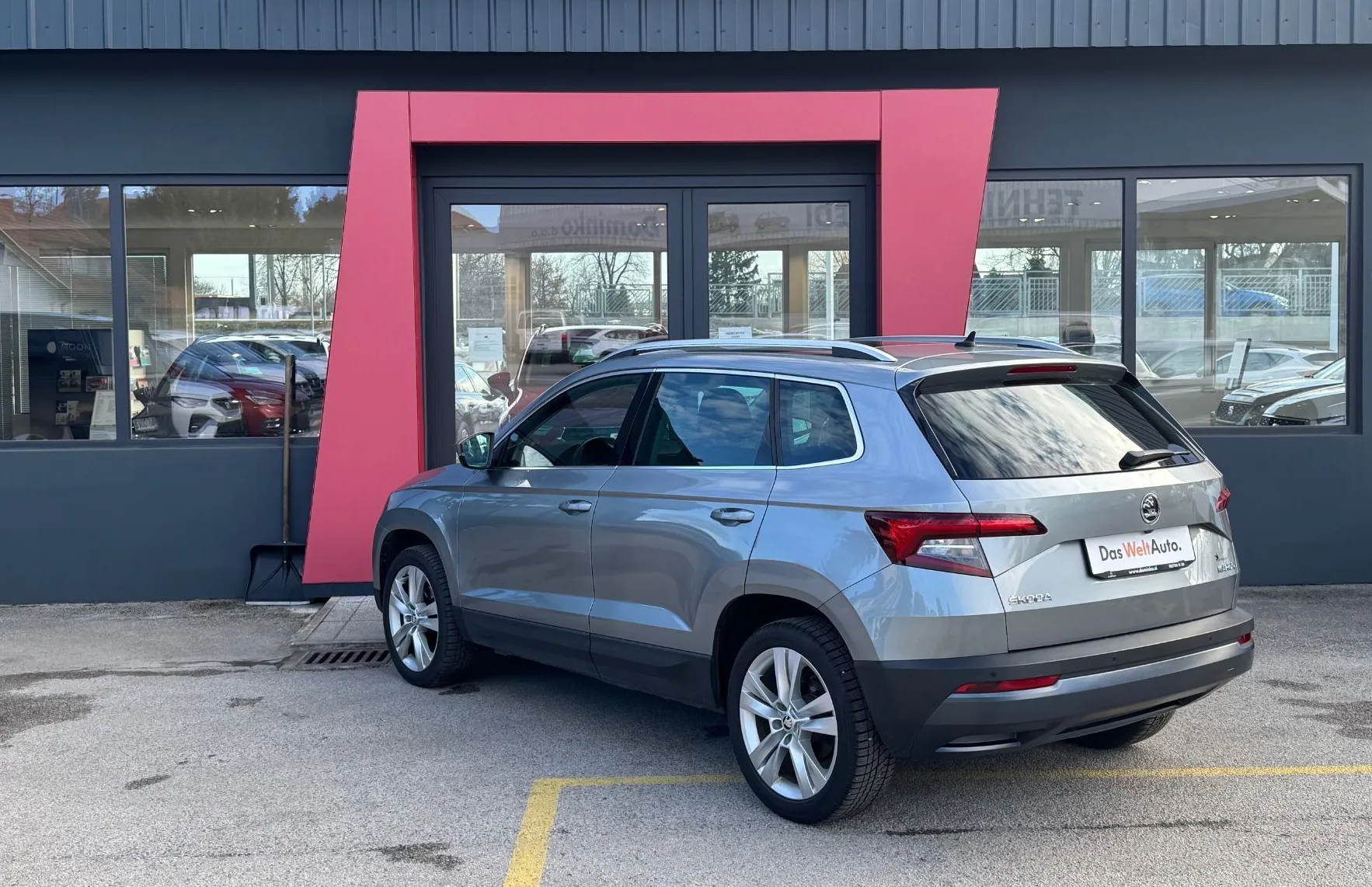 Zunanja slika - Škoda Karoq - Style 1.6 TDI DSG - 6
