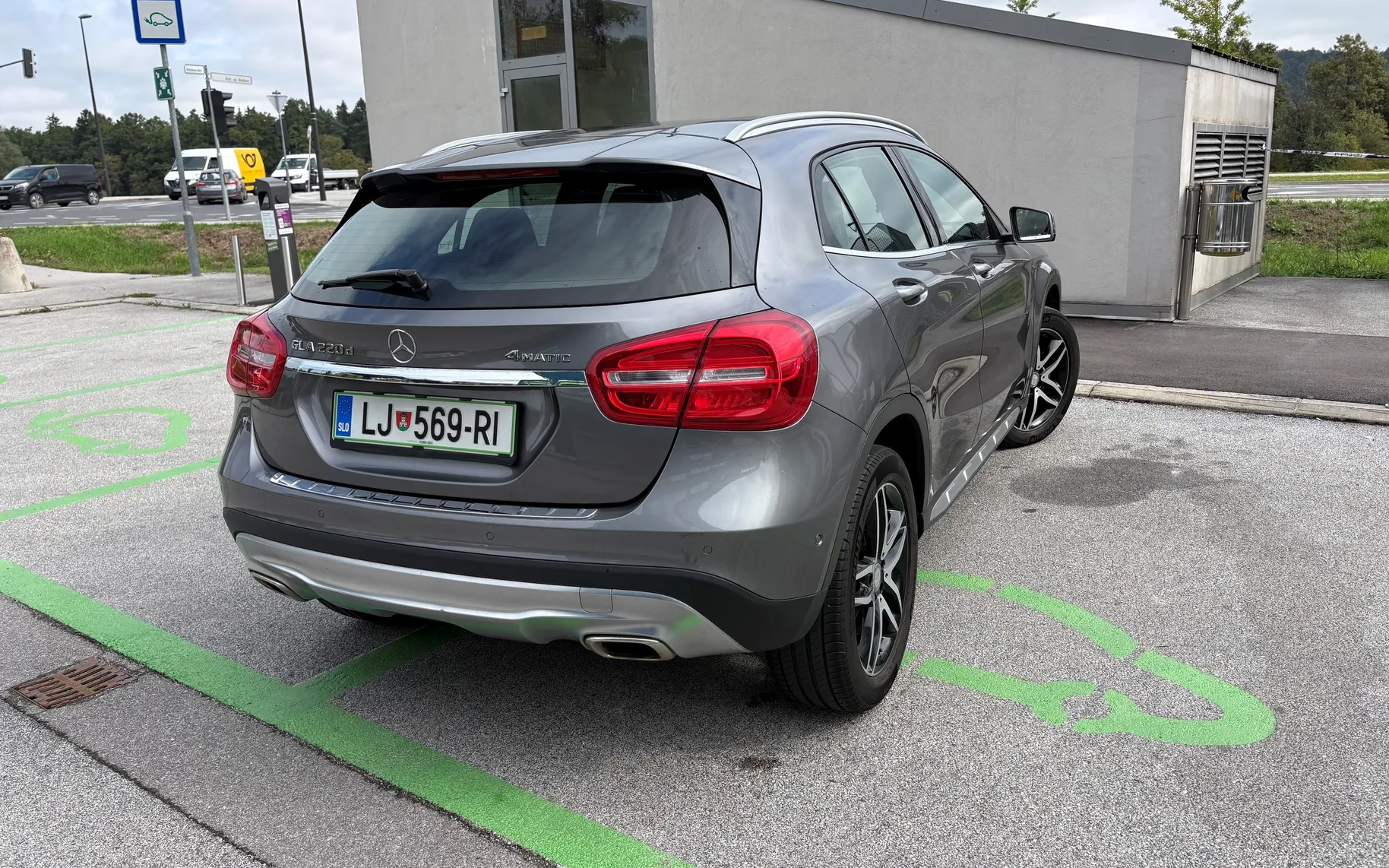 Zunanja slika - Mercedes-Benz GLA-Razred - GLA 220 d 4MATIC Avt. - 5