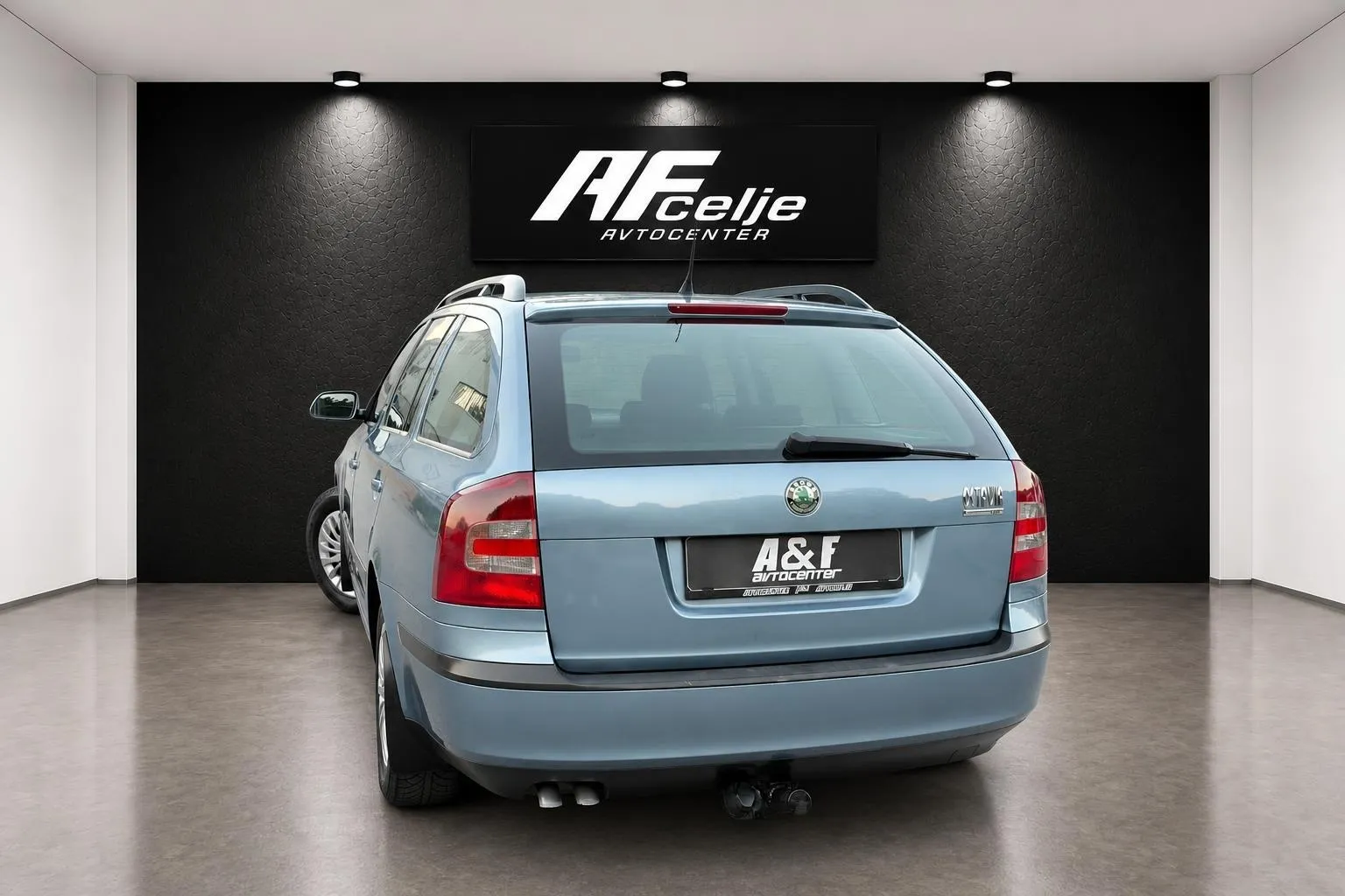 Notranja slika - Škoda Octavia - 1.9 TDI-ODLIČEN- - 7