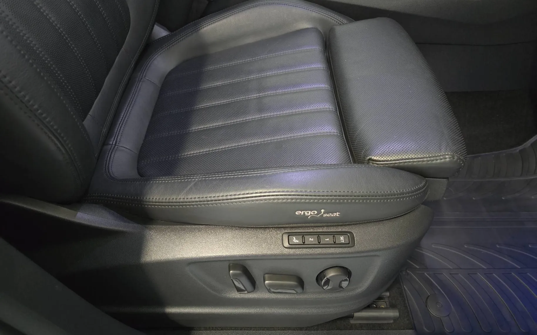 Notranja slika - Škoda Kodiaq - 2.0 TDI L K DSG - Matrix.360kam.Canton.asistence - 20
