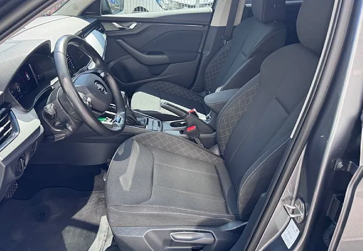 Zunanja slika - Škoda Kamiq - 1.5 TSI Ambition DSG - NAVI - ALU - ODLIČEN - 8