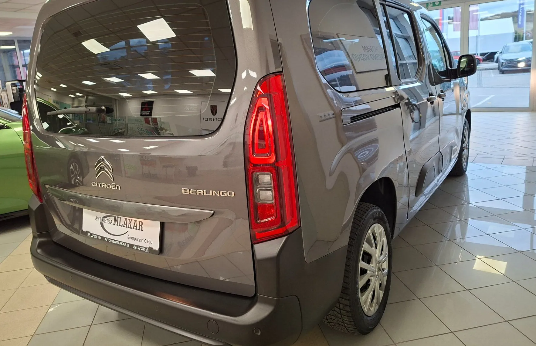 Zunanja slika - Citroën Berlingo - 1.5 BlueHDi 130 S S XL-1.LASTNIK-SLO-ODLIČEN - 4