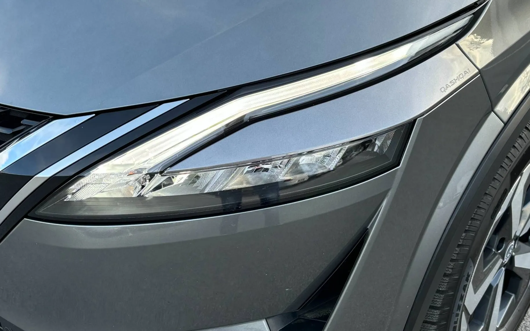 Zunanja slika - Nissan Qashqai - 1.3 DIG X-Tronic N-CONNECTA FUL LED-NAVI-KAMERA - 17