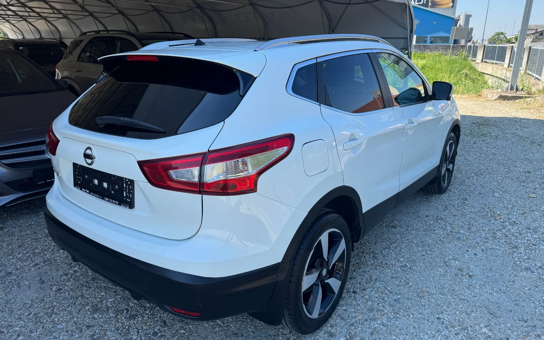 Zunanja slika - Nissan Qashqai - 1,2 DIG-T 360° - 4