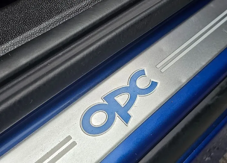 Zunanja slika - Opel Corsa - 1.6 TURBO OPC LED-ALU PLATIŠČA-RECARO - 15