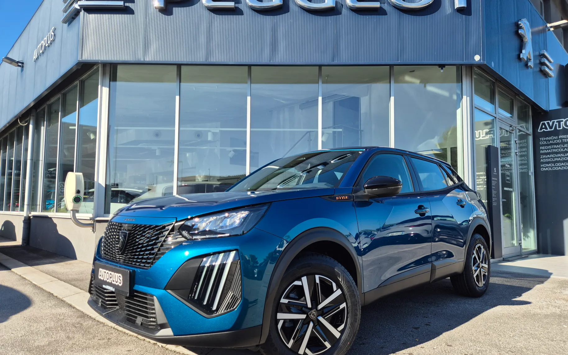 Zunanja slika - Peugeot 2008 - Style HIBRID 110 - NA ZALOGI - 1
