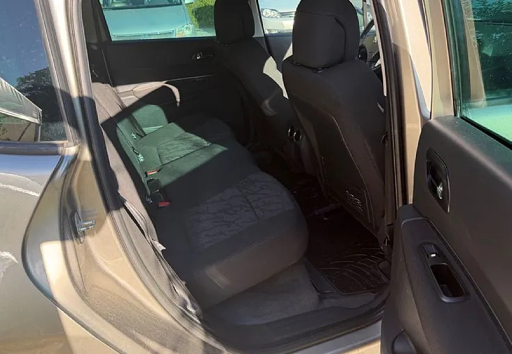 Zunanja slika - Peugeot 3008 - 1.6 HDi SLO PANORAMA-ALU-VELIK SERVIS - DIG KLIMA - 10