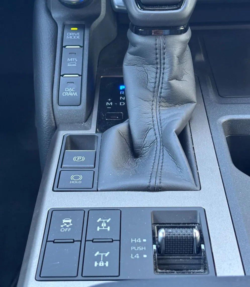 Zunanja slika - Toyota Land Cruiser - 2.8 D-4D MHEV Executive Avt. - 14