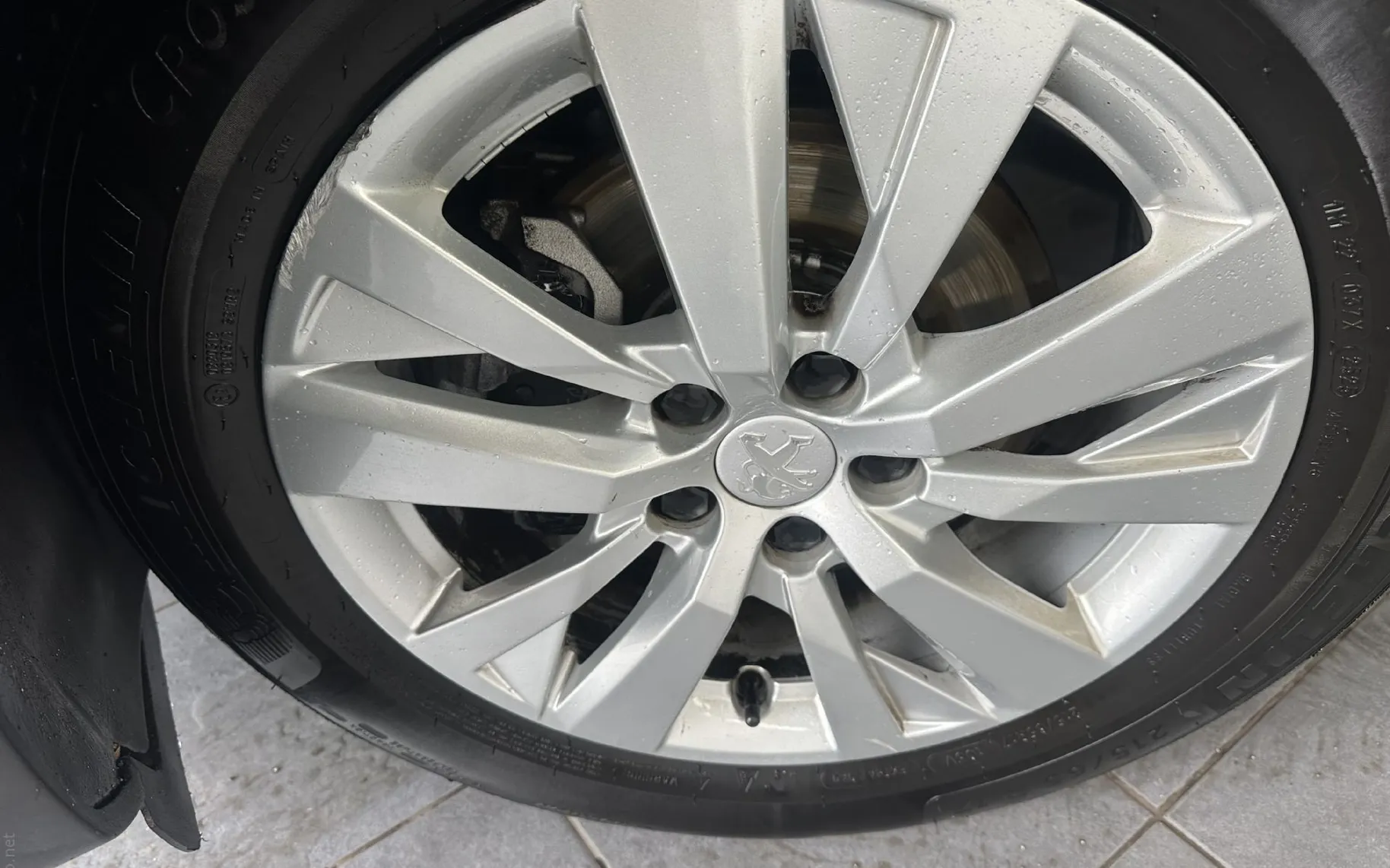 Zunanja slika - Peugeot 3008 - 1.5 BlueHDi 130 EAT8 Active.KAMERA.NAVI.ALU.2022 - 5