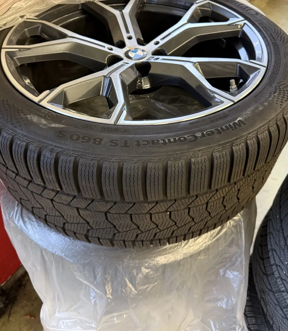 Zunanja slika - BMW X6 - serija : xDrive30d -M-SHADOW-TANSANITE-LASER-ZRAČNO.-22COL - 20