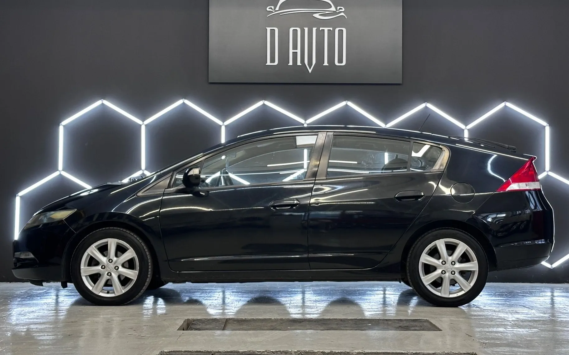 Zunanja slika - Honda Insight - 1.3 HYBRID AVTOMATIK KLIMA TEMPOMAT NOVE Z. GUME - 8