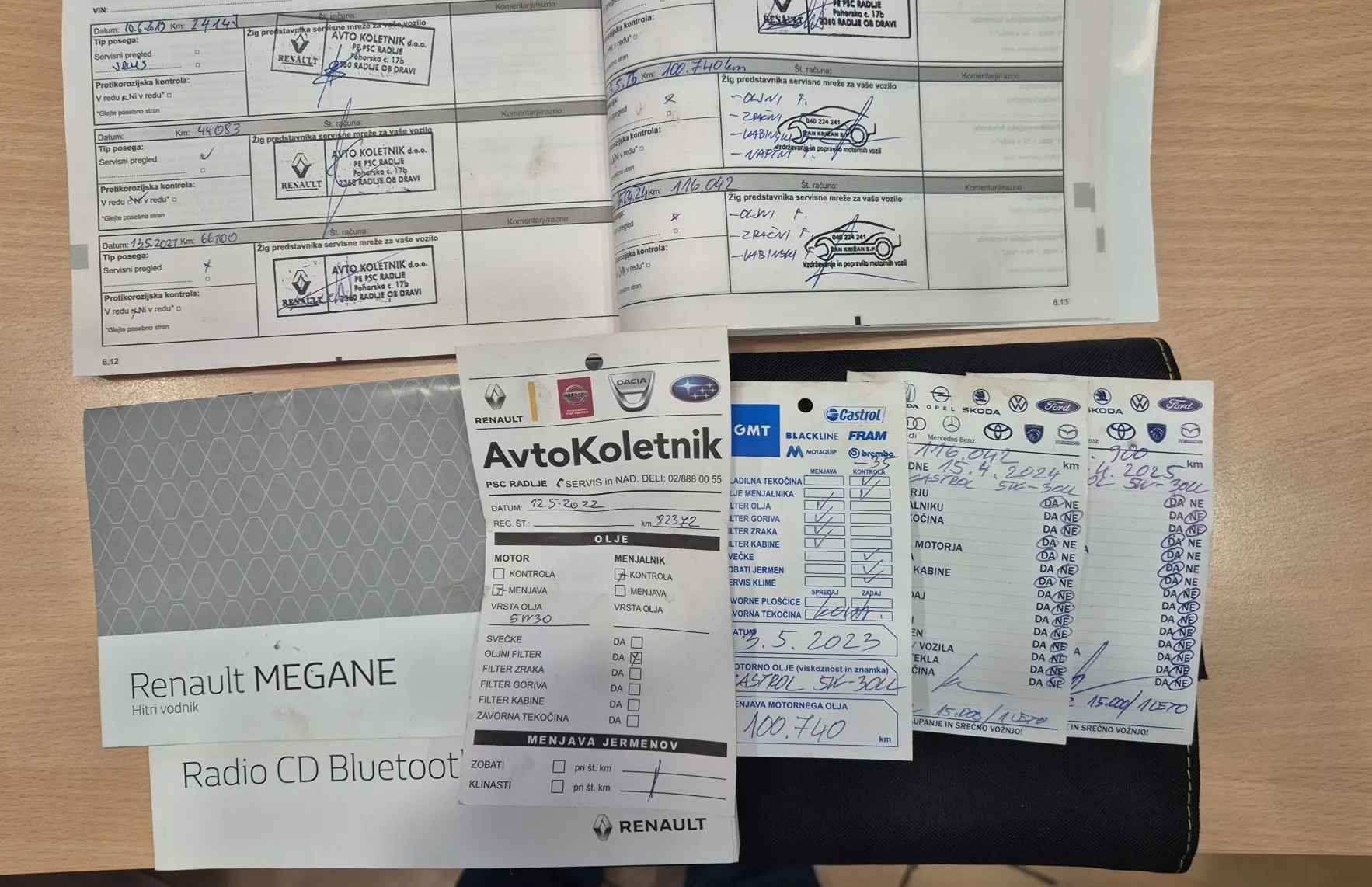 Zunanja slika - Renault Mégane - Megane GRANDTOUR dCi 110 BUSINESS-SLO-1.LAST-SAMO 138TKM - 19
