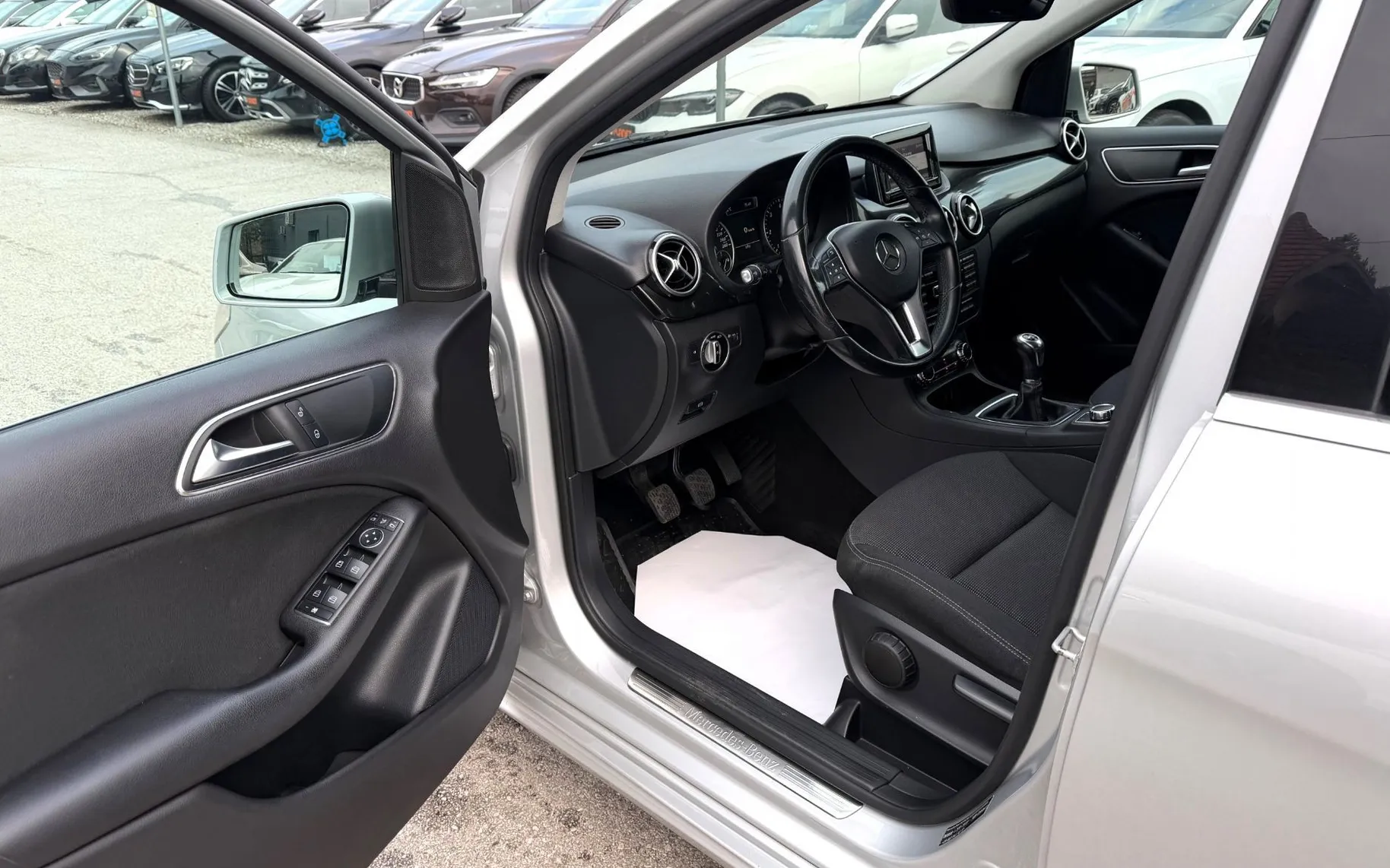 Zunanja slika - Mercedes-Benz B-Razred - B 200 CDI 2.LASTNICA KAMERA TEMPOMAT ALU 17 - 13