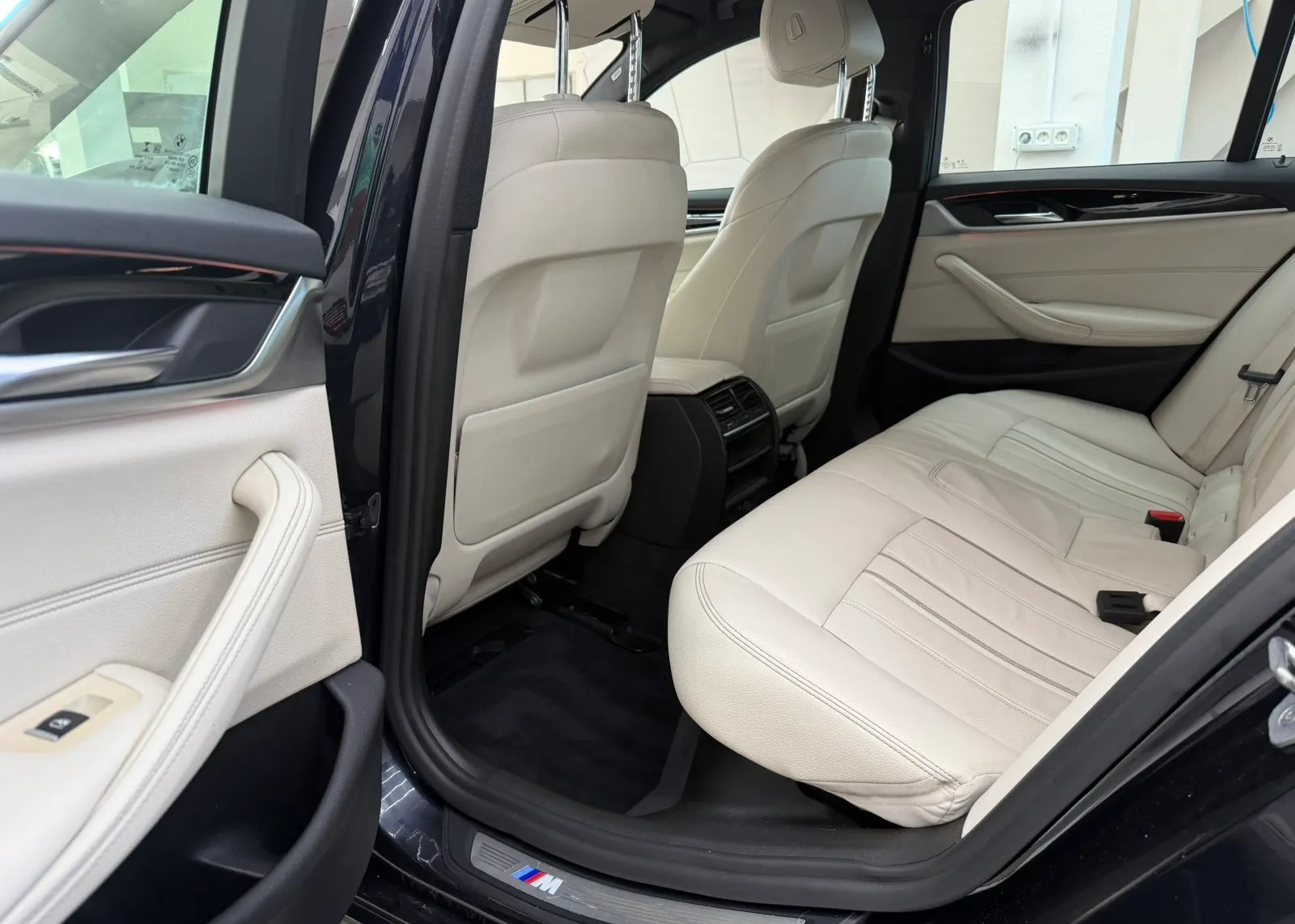 Zunanja slika - BMW Serija 5 - 520d Avt. - 10