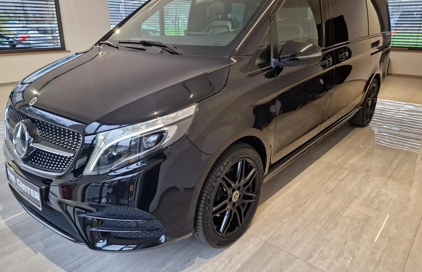 Zunanja slika - Mercedes-Benz V-Razred - V 300d LONG|AMG LINE|4X4|PAN|360|BURMESTER| - 6