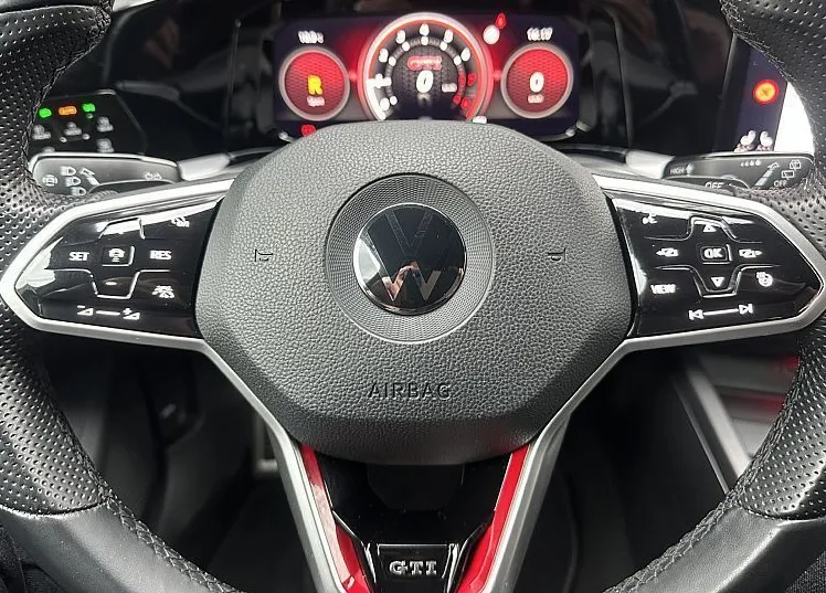 Zunanja slika - VW Golf - GTI DSG-AKTIV.VOLAN-HARMAN-KAMERA-KEYLESS-19COL... - 14