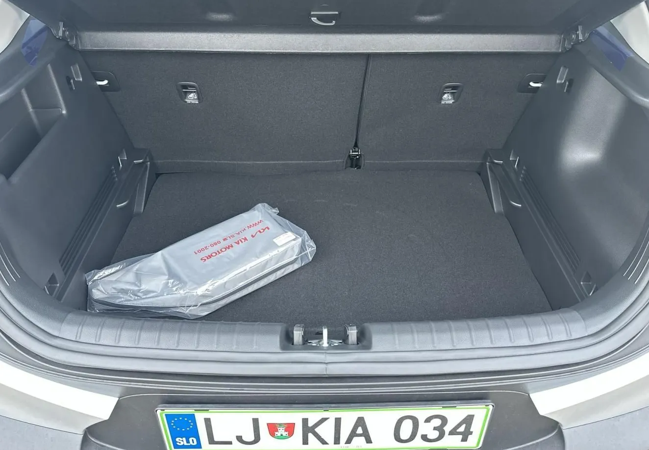 Zunanja slika - KIA Stonic - 1.2 DPI LX Urban+ M T... - 11