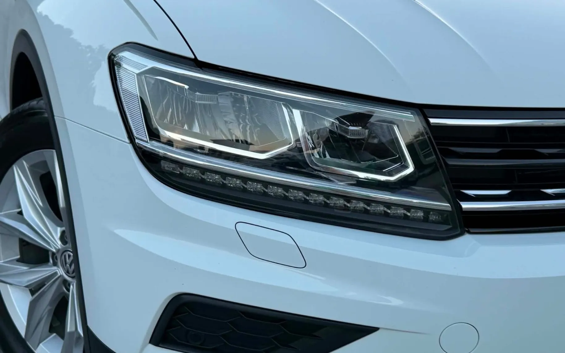 Notranja slika - Volkswagen Tiguan - 2.0 TDI-DSG-4X4-H LINE-PANORAMA-LIZING ZA TUJCE-.. - 8