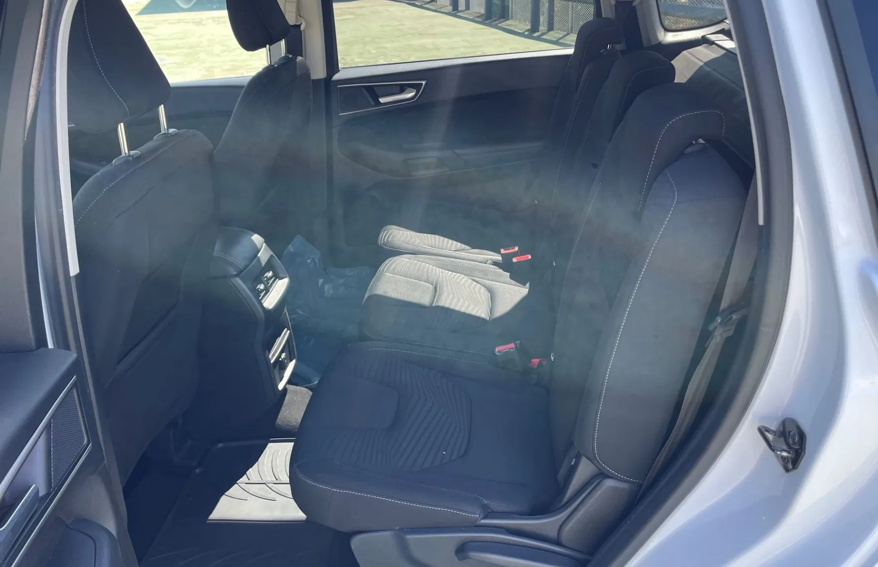 Zunanja slika - Ford S-MAX - 2.0 TDCi  Powershift NAVI.PDC.KAMERA.OGR.SEDEŽ - 17