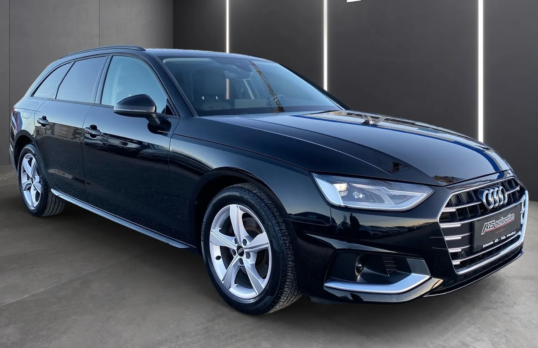 Zunanja slika - Audi A4 - Avant 30 TDI S tronic Advanced-17 COL-LED-Ogrevana sed.. - 2