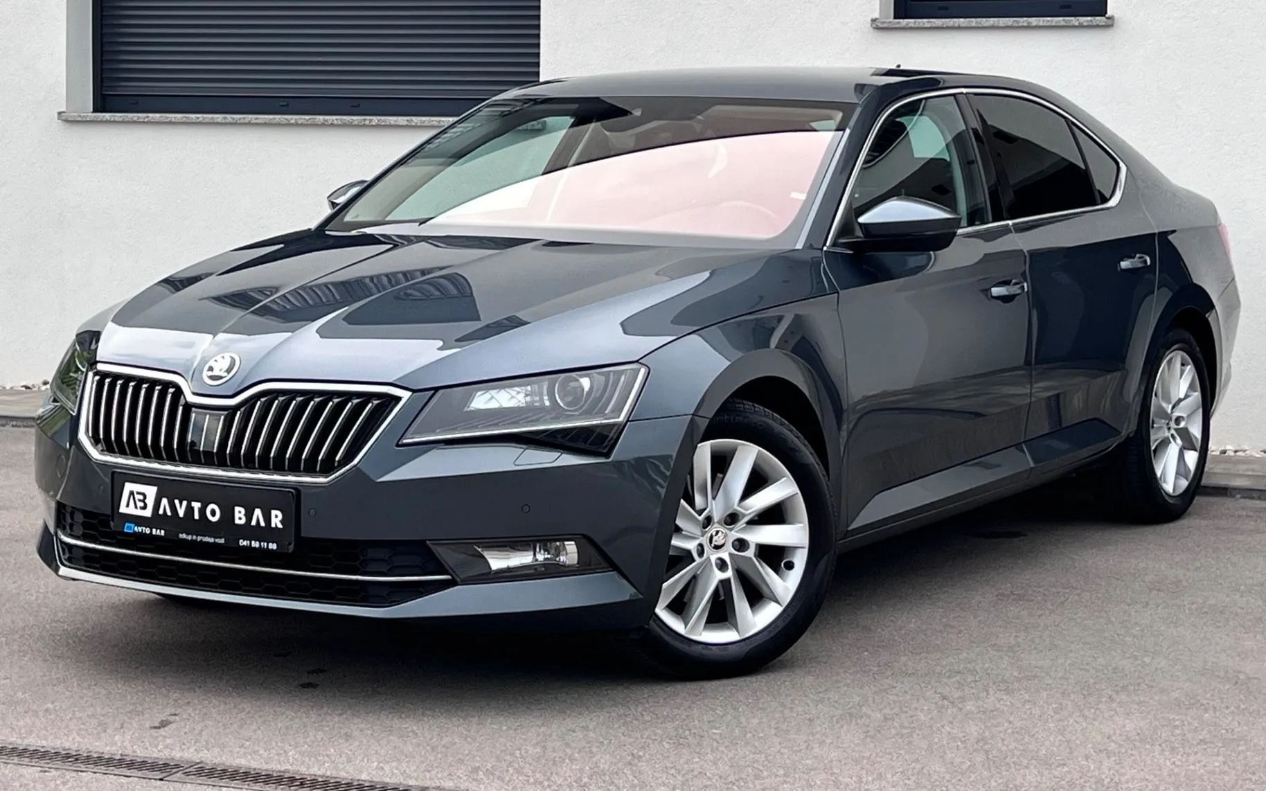 Zunanja slika - Škoda Superb - 1.5 TSI+1.LAST+SLO+R.KAMERA+NAVI+RADAR+MRTVI KOT - 1