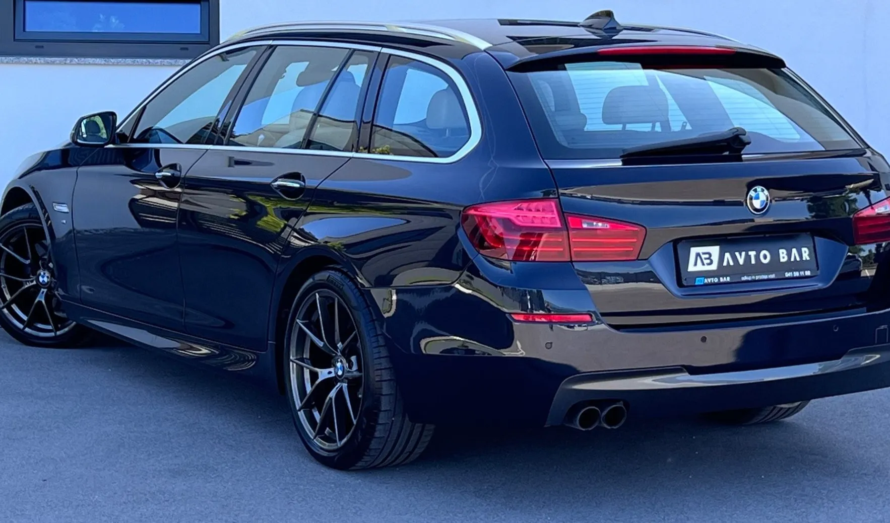 Zunanja slika - BMW Serija 5 - Touring: 520d+M OPTIC+LED+19col+VIRTUAL+F1+MEMORY... - 8