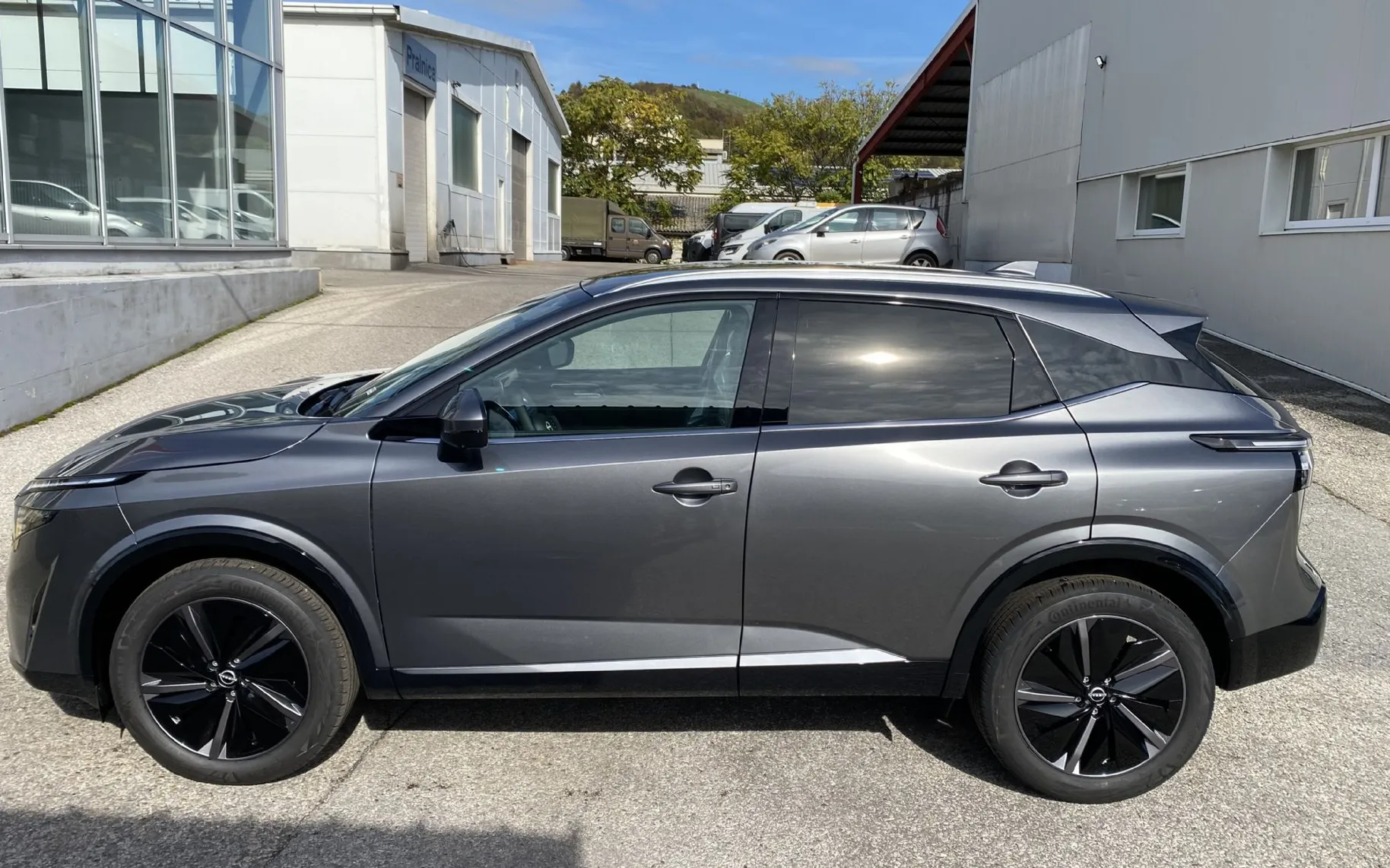 Zunanja slika - Nissan Qashqai - 1.3 DIG-T 4x4 158 X-T TEKNA SUN - 16