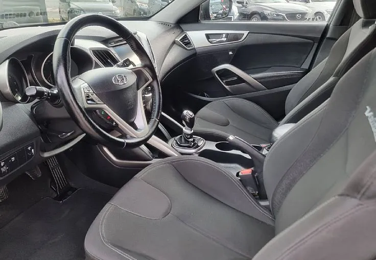 Zunanja slika - Hyundai Veloster - 1.6 GDI - HITRI KREDIT BREZ POLOGA - ODLIČEN - 7
