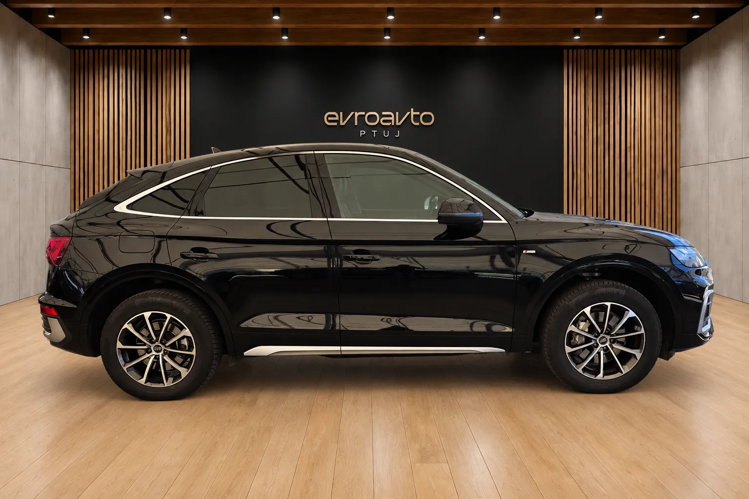 Zunanja slika - Audi Q5 Sportback - quattro 40 TDI S line-1 Lastnik-Slovensko poreklo - 4