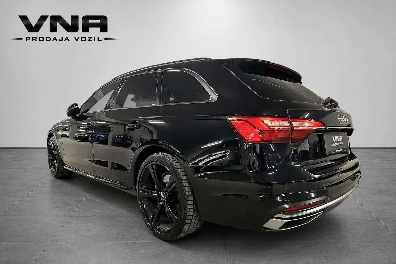 Zunanja slika - Audi A4 Avant - TFSI S-TRONIC |S-LINE|VIRTUAL|AMBIENT|GR-SED|TOP| - 4