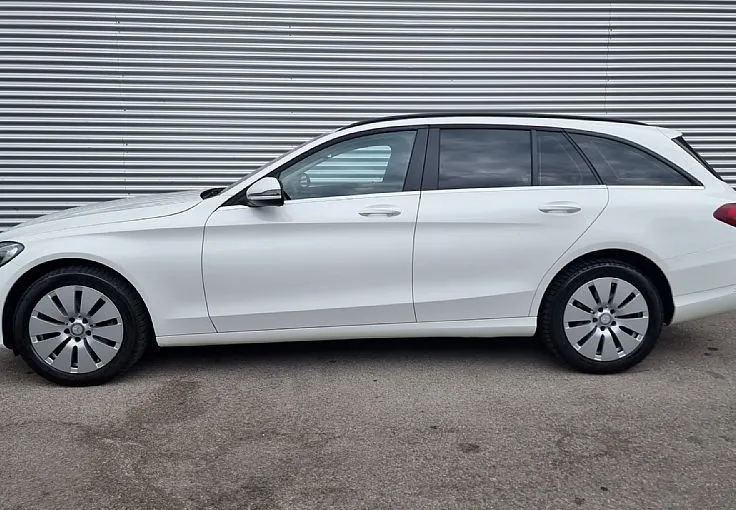 Zunanja slika - Mercedes-Benz C-Razred - C 220D-125KW-AUT-9G-4MATIC-MRTVI KOTI-GR.SED- - 2
