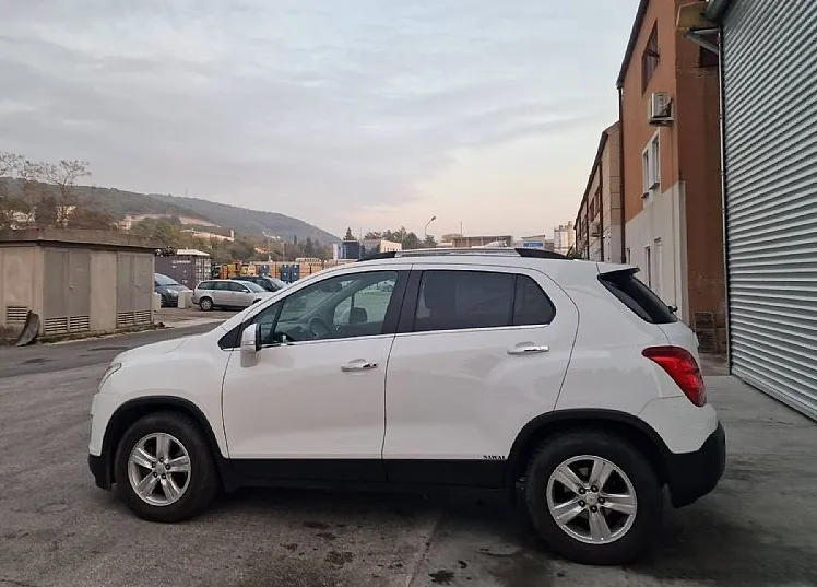 Zunanja slika - Chevrolet Trax - 1.7 DIESEL 1.LAST. SLO SAMO 143.000km KAMERA - 4